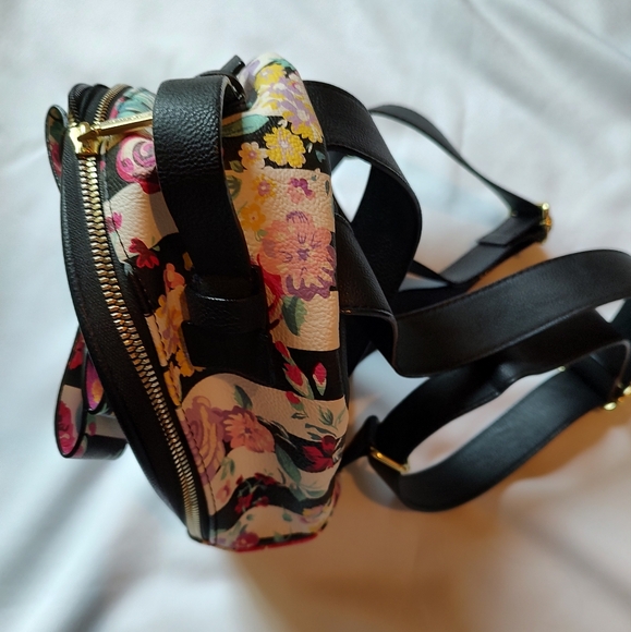 Betsey Johnson Backpack Bag - Picture 10 of 12